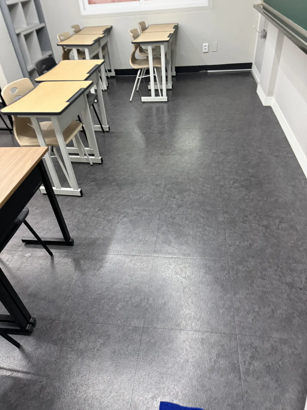 서산시 학원청소 시공 현장 — 강의실 정리