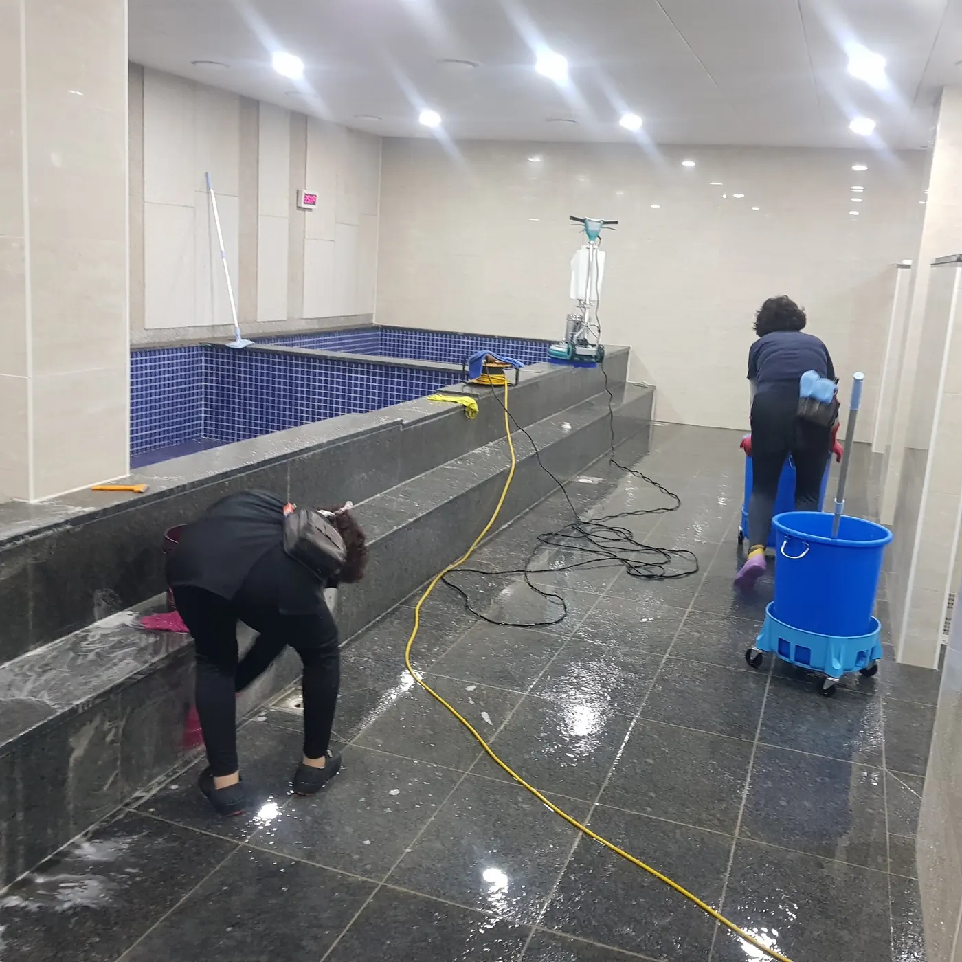 충청남도 목욕탕청소 시공 현장 — 욕조 관리