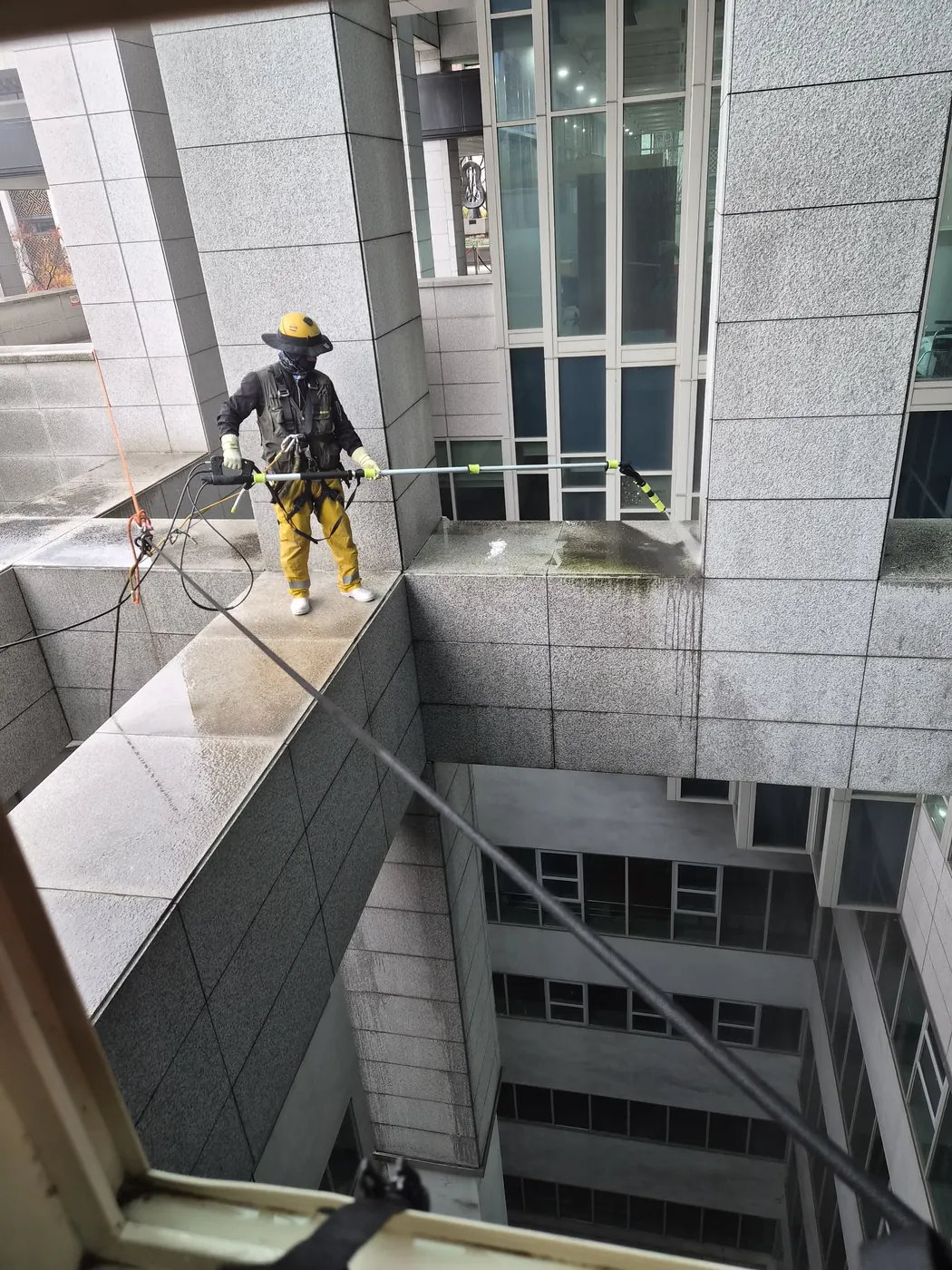 고압 세척 — 청양군 외벽청소 현장