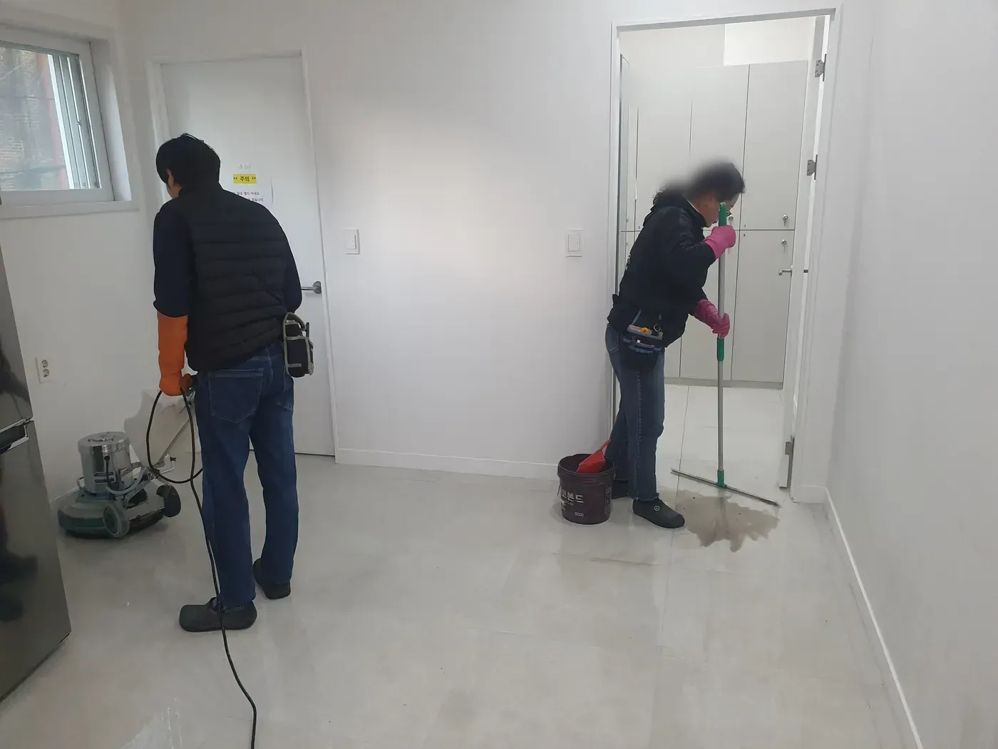 바닥 기계 세정 — 논산시 병원청소 현장