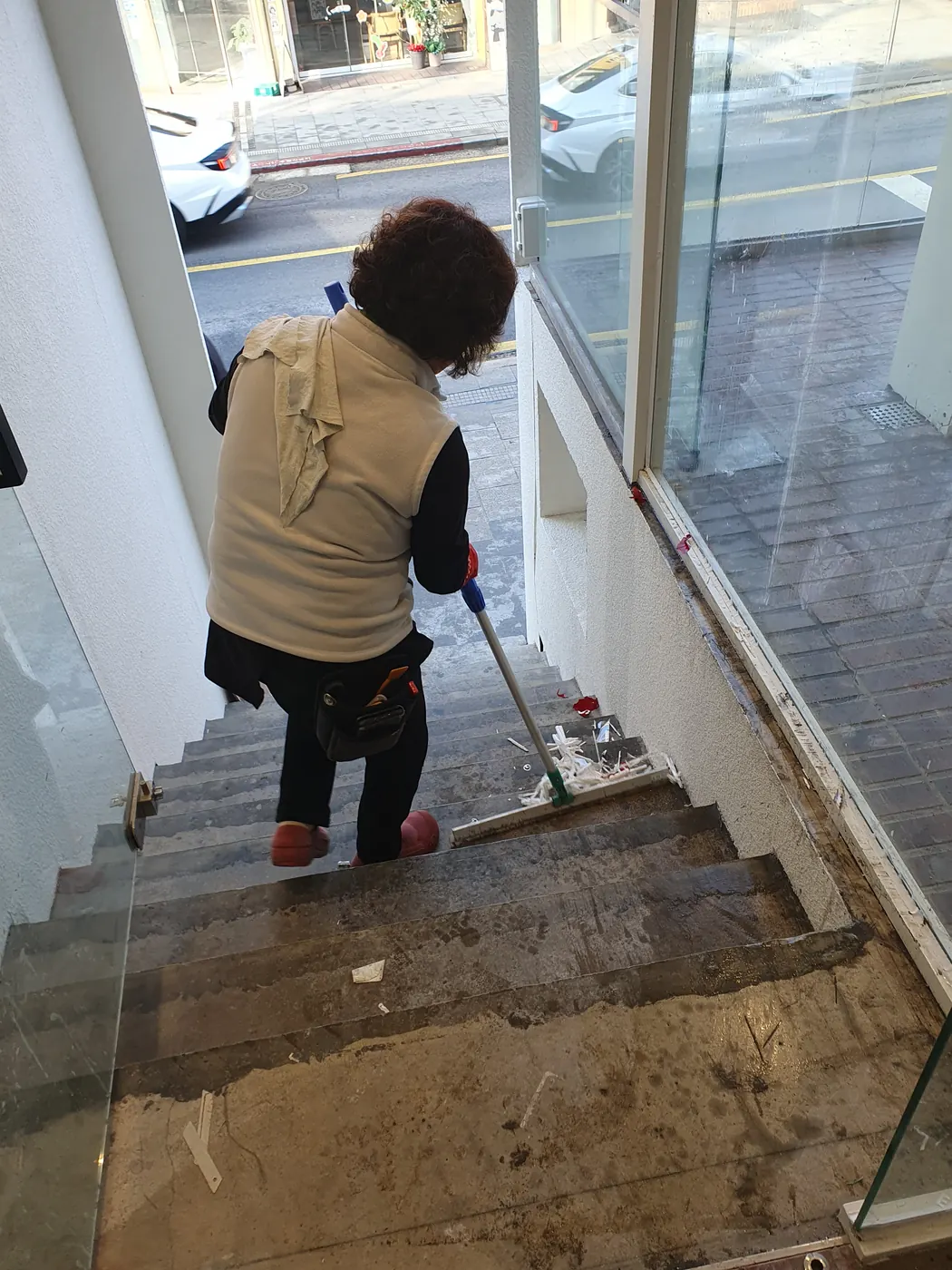 바닥 마감 상태 — 보령시 식당청소 현장