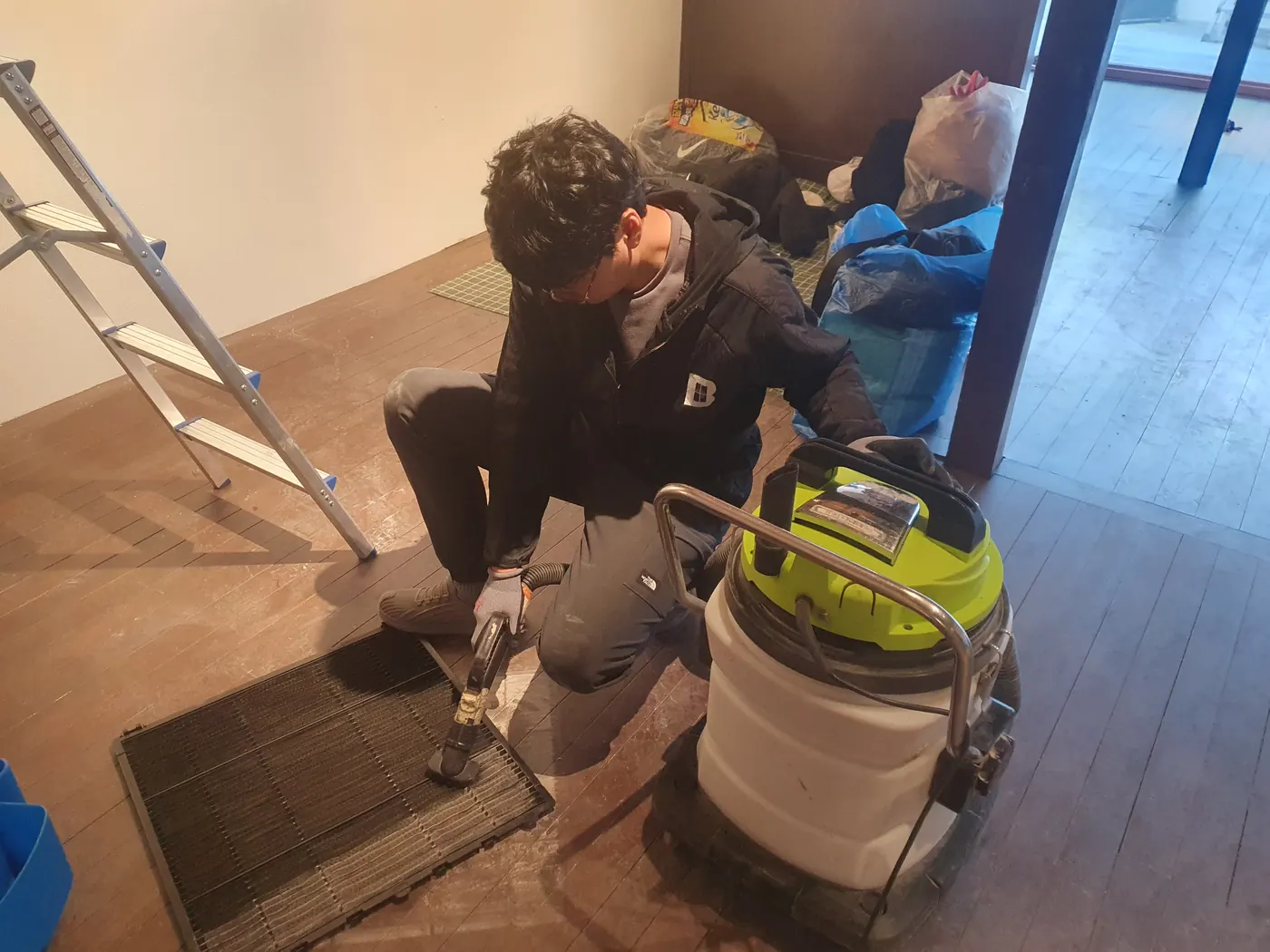 세정 진행 — 당진시 식당청소 현장