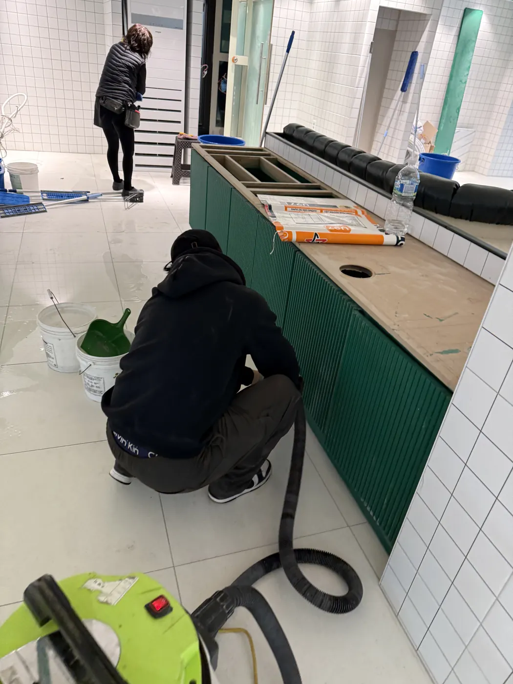 작업 진행 — 오곡동 식당청소 현장