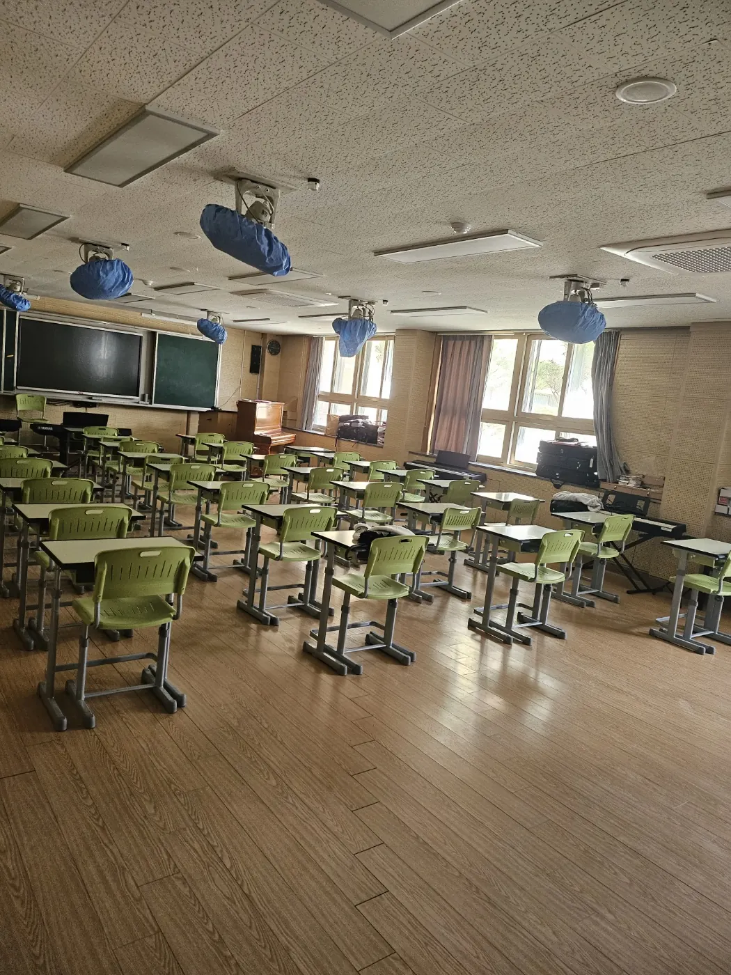 충청남도 학교청소 시공 현장 — 교실 마감