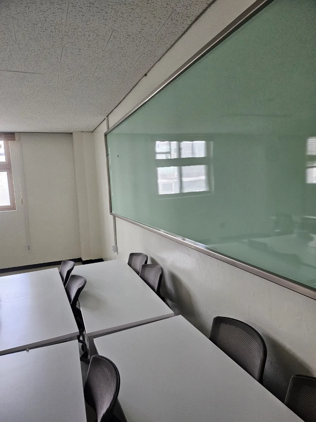 쌍신동 학교청소 시공 현장 — 교실 정리