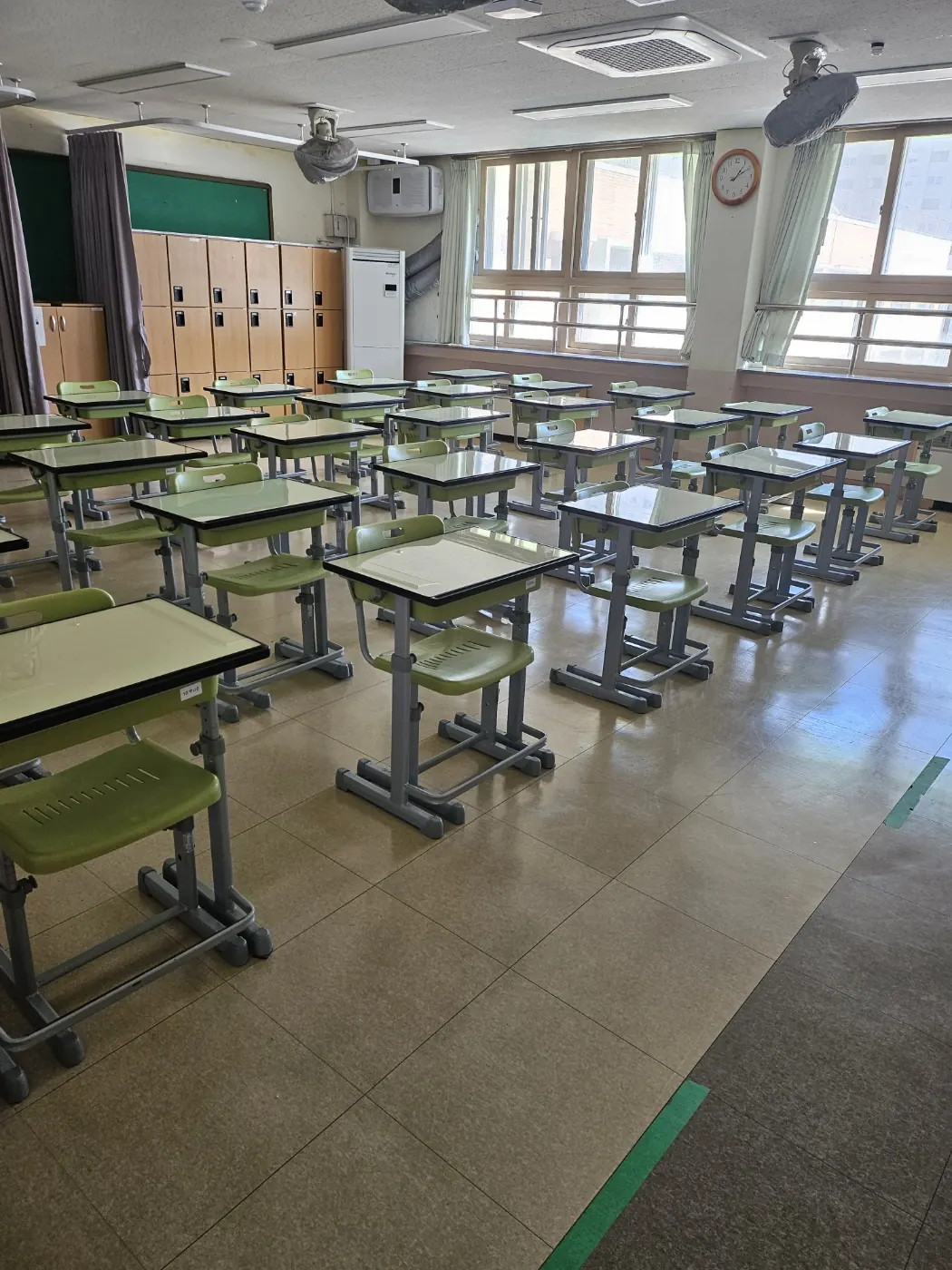 아산시 학교청소 시공 현장 — 교실 마감