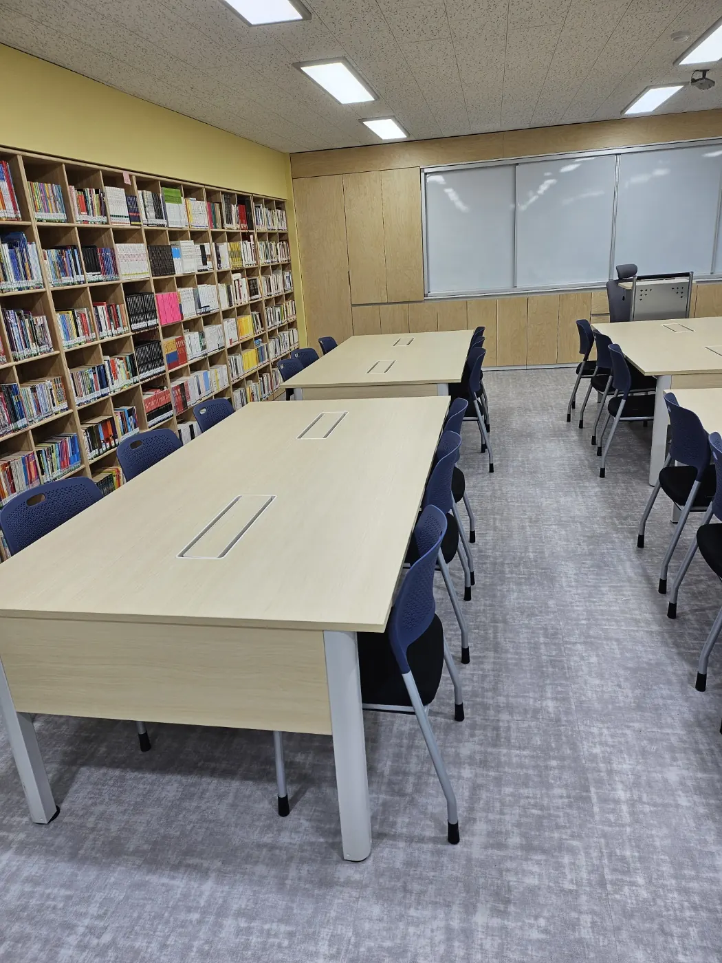 도서관 정리 — 논산시 학교청소 현장
