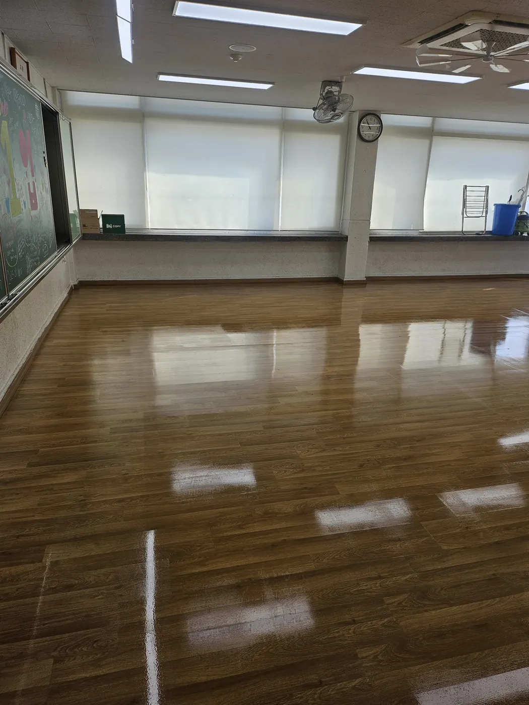 왁스 재코팅 — 보령시 학교청소 현장