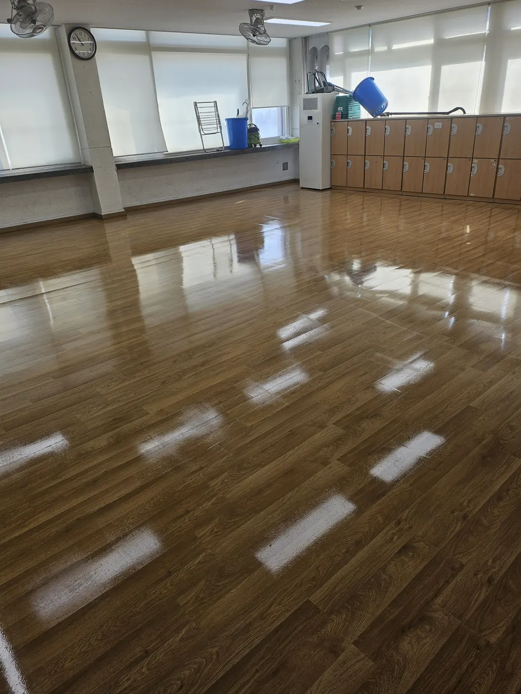 왁스 재코팅 — 청양군 학교청소 현장
